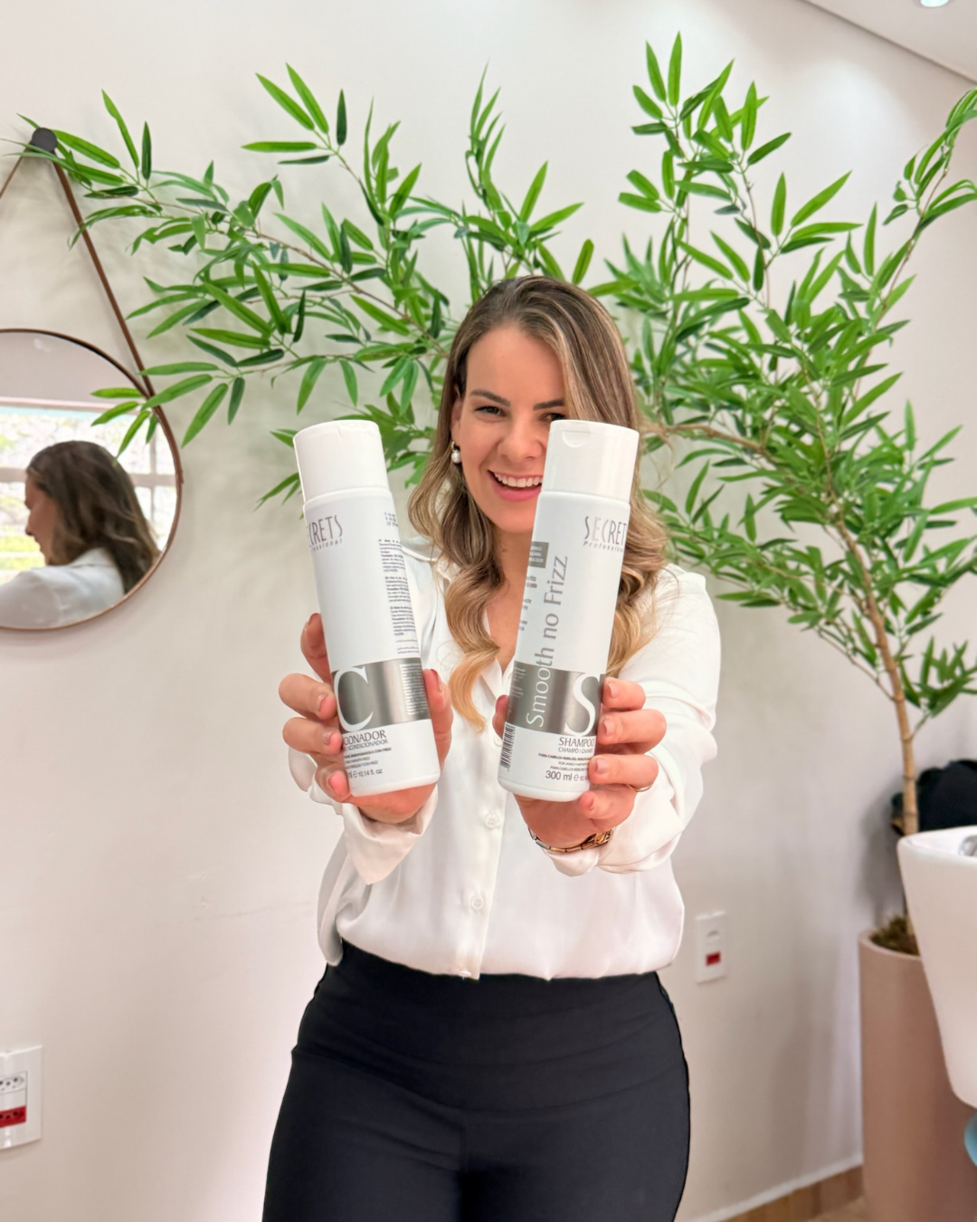 Kit Shampoo e Condicionador Smooth no frizz - Secrets Professional